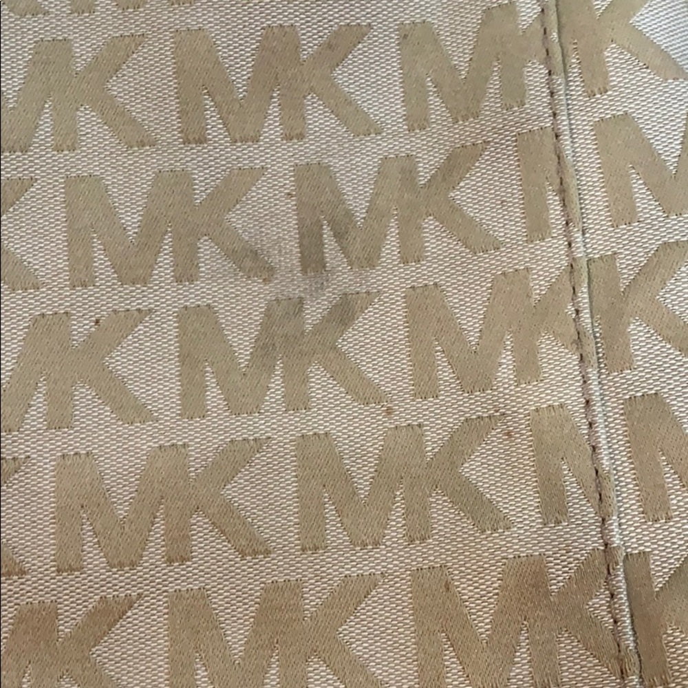Michael Kor Tote - Picture 4 of 9